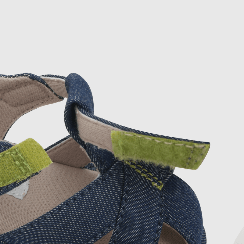 Sandalia cerrada cintas azul (14 a 18)