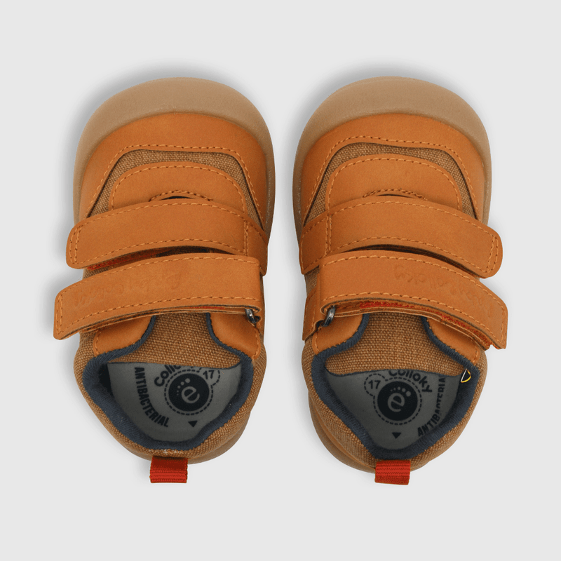 Zapato de niño velcros café (17 a 20)