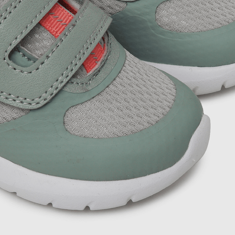 Zapatilla deportiva de niña caña baja gris (18 a 21)