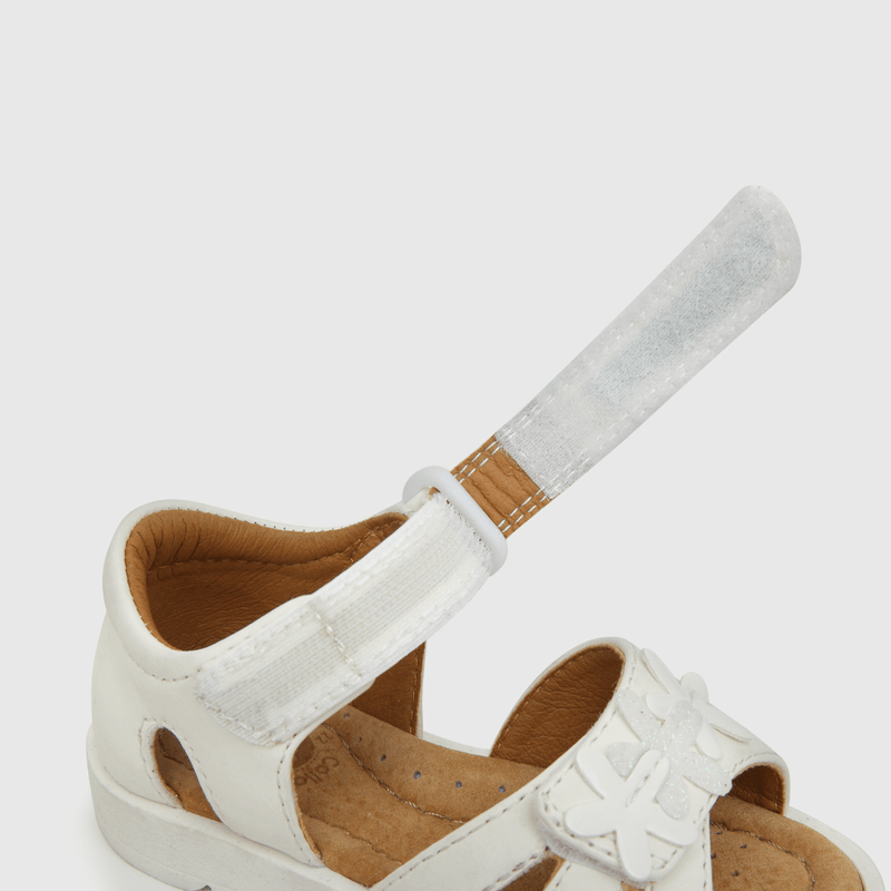 Sandalia de niña dos velcros blanco (21 a 27)