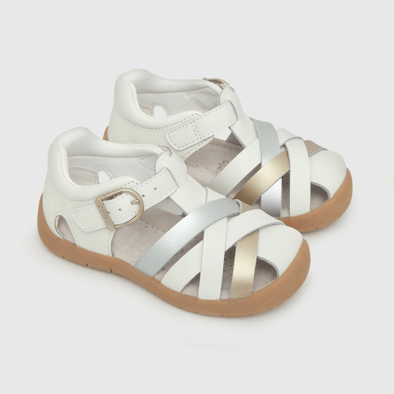 Sandalias de best sale cuero niña