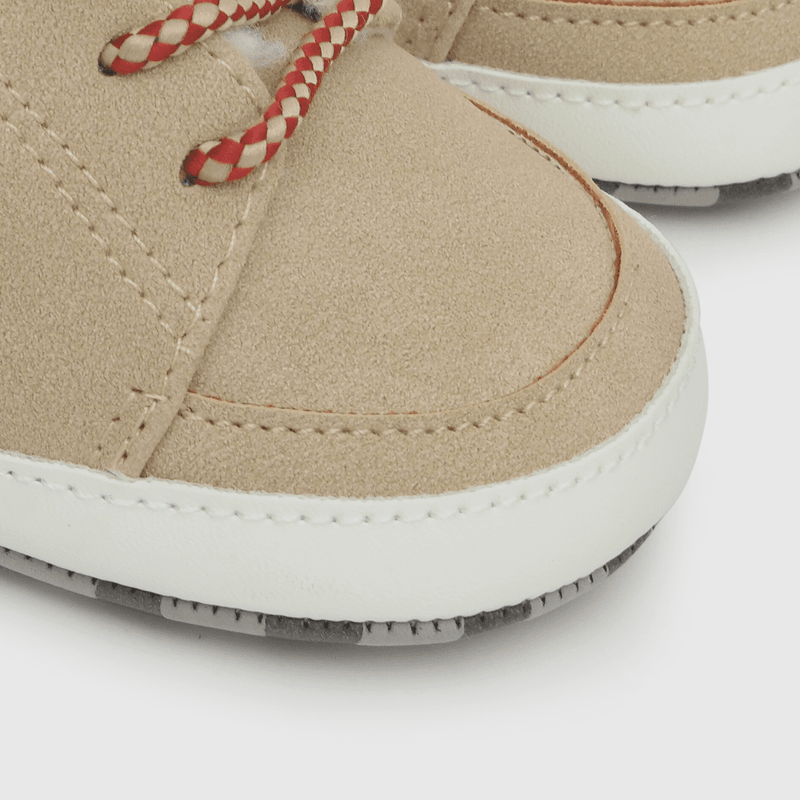 Botin para niño clásico cordones beige (14 a 18)