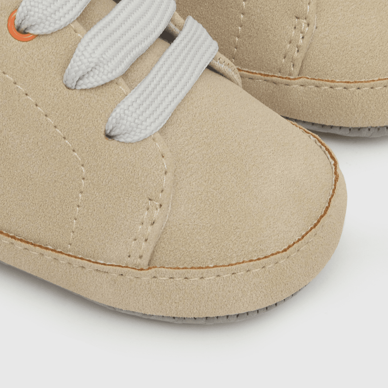 Zapato para niño clasico cordones beige (14 a 18)