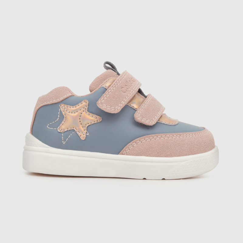 Zapatilla para niña multicolor niña aplicación estrella , dos velcros y caña baja rosada (18 a 21)