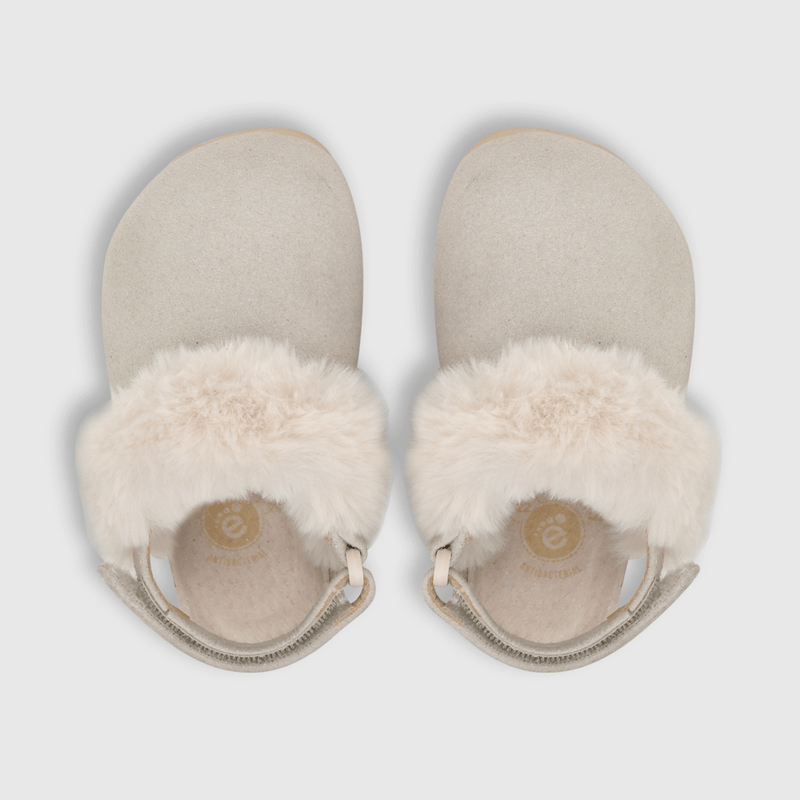 Zapato para niña casa beige (21 a 27)