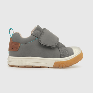 Zapato para niño velcro punta cubierta gris (21 a 27)