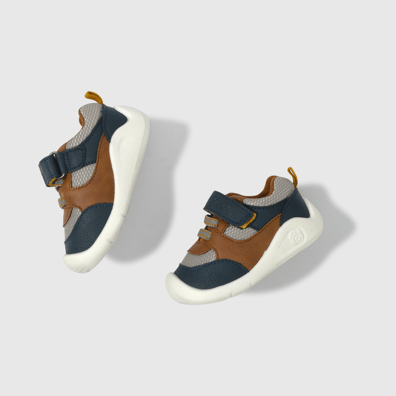 Zapatilla Cafe de Niño (17 a 20)