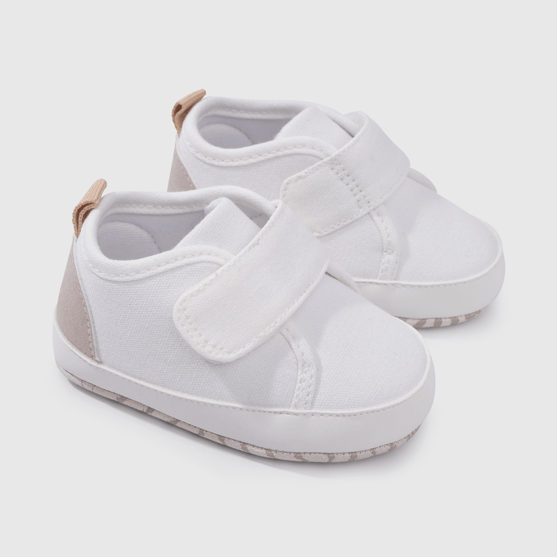 Zapatilla Urbana Blanca de Bebé