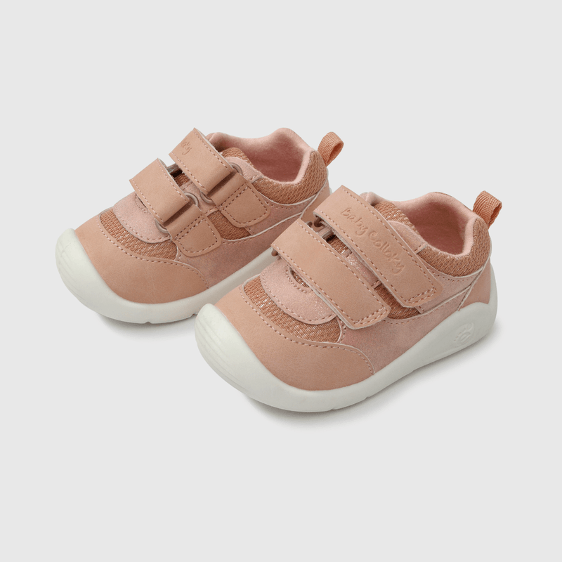 Zapatilla Rosada de Niña