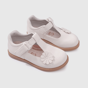 Reina Beige de Niña