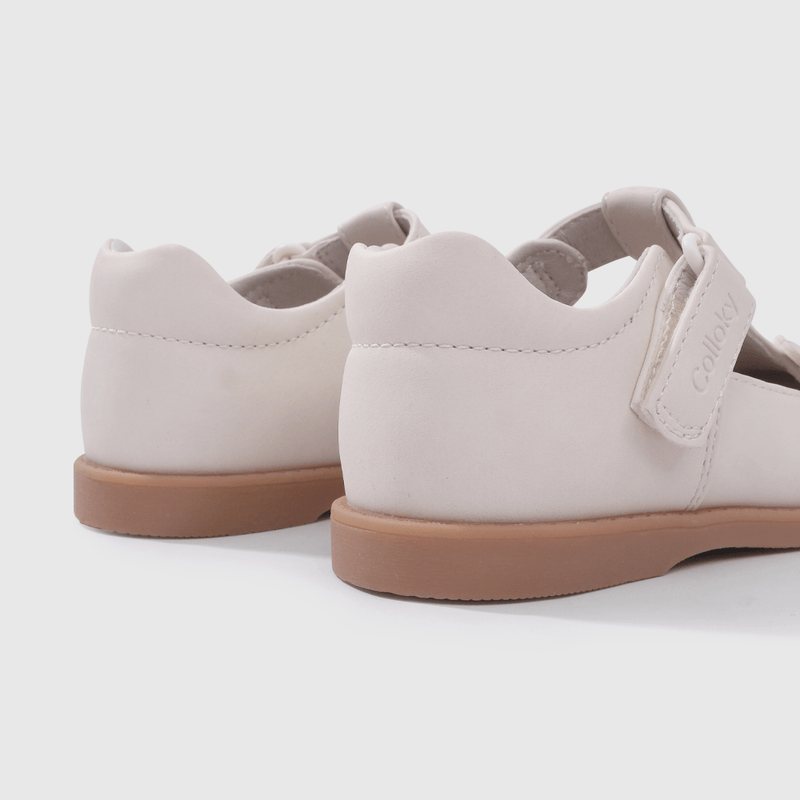 Reina Beige de Niña
