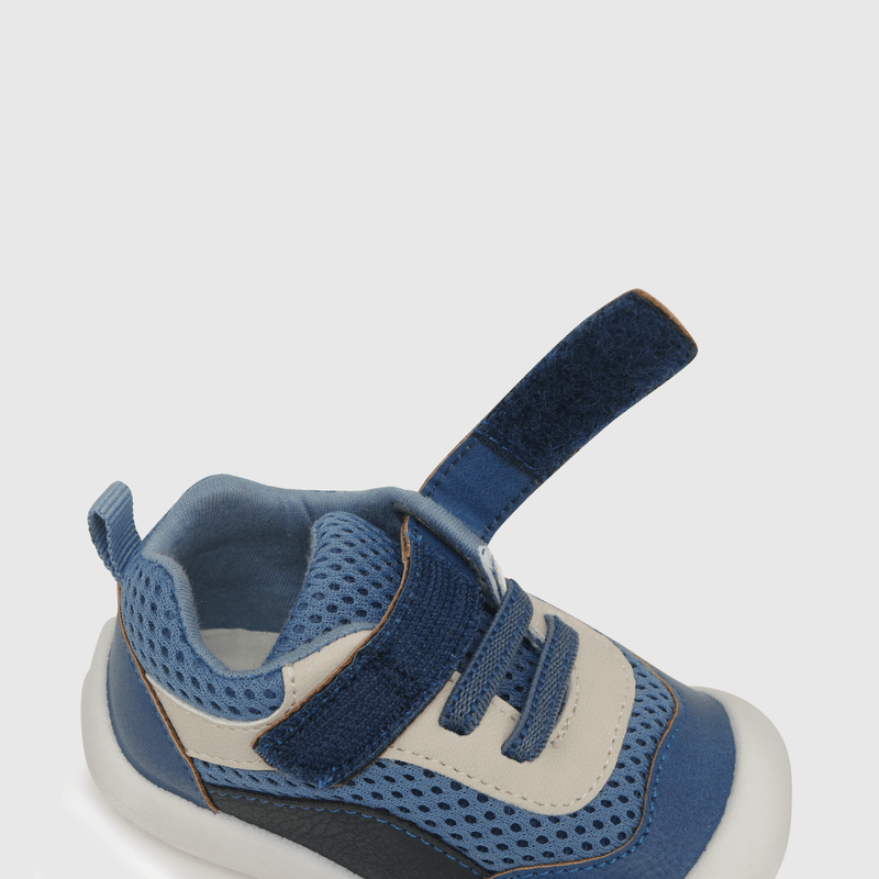 Zapatilla Azul de Niño
