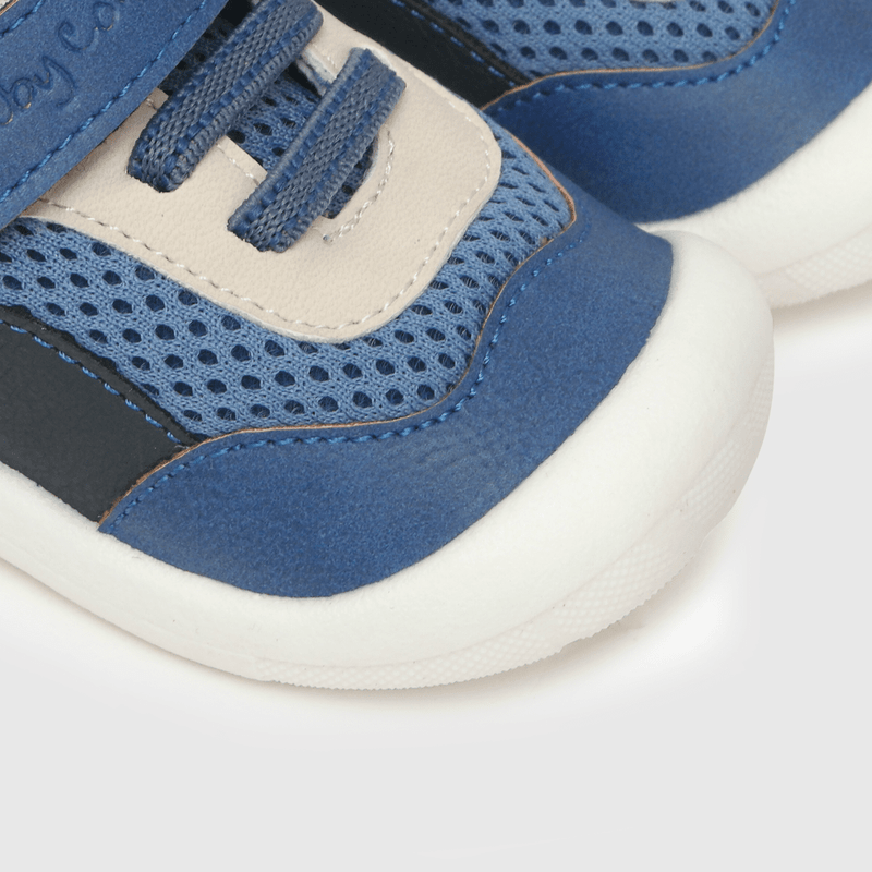 Zapatilla Azul de Niño