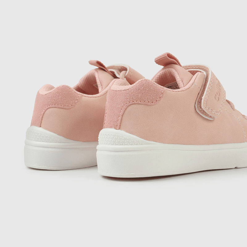 Zapatilla Rosada de Niña
