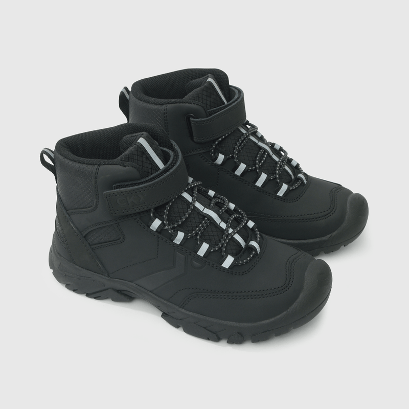 Botín Escolar Negro con Velcro Niño