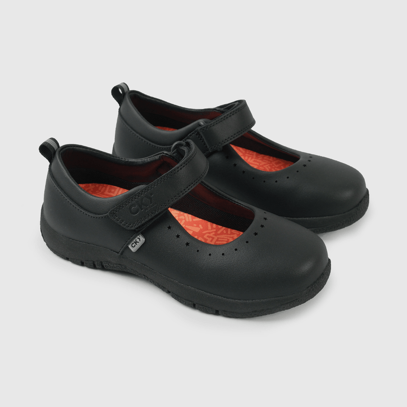 Reina Escolar Negra de Cuero con Velcro Niña
