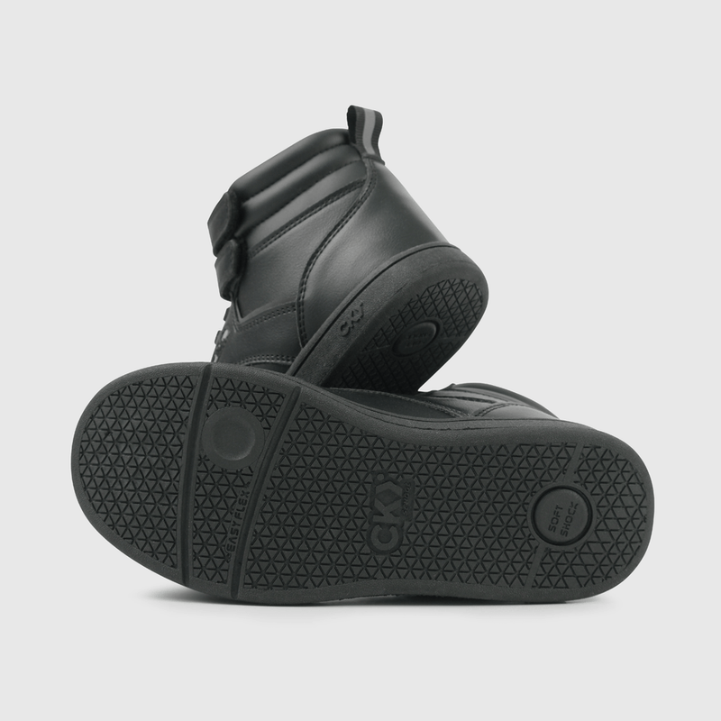 Zapatilla Escolar Negra Caña Alta con Velcro Niña