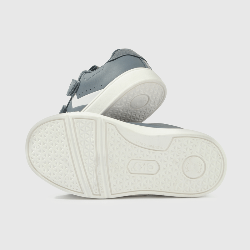 Zapatilla Azul con Velcro Niño