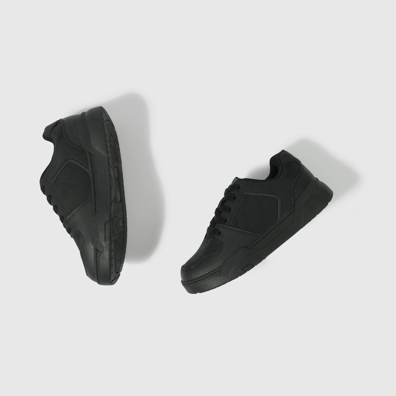 Zapatilla Escolar Negra con Cordón