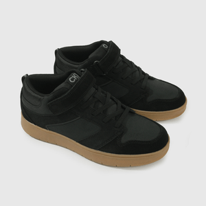 Zapatilla Negra con Cordón Niño