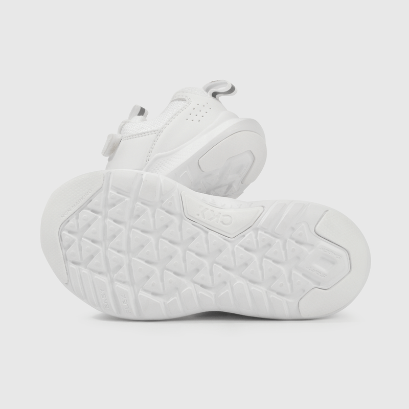 Zapatilla Escolar Blanca con Velcro y Cordón