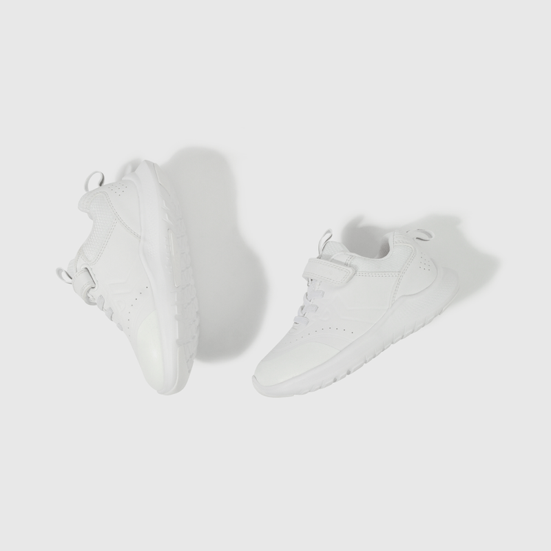 Zapatilla Escolar Blanca con Velcro y Cordón