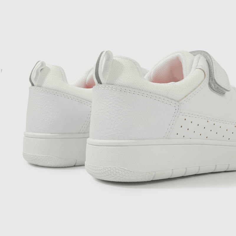 Zapatilla Escolar Blanca con Velcro