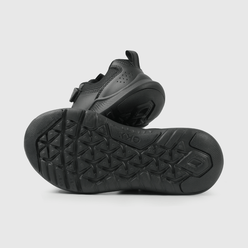 Zapatilla Escolar Negra con Velcro