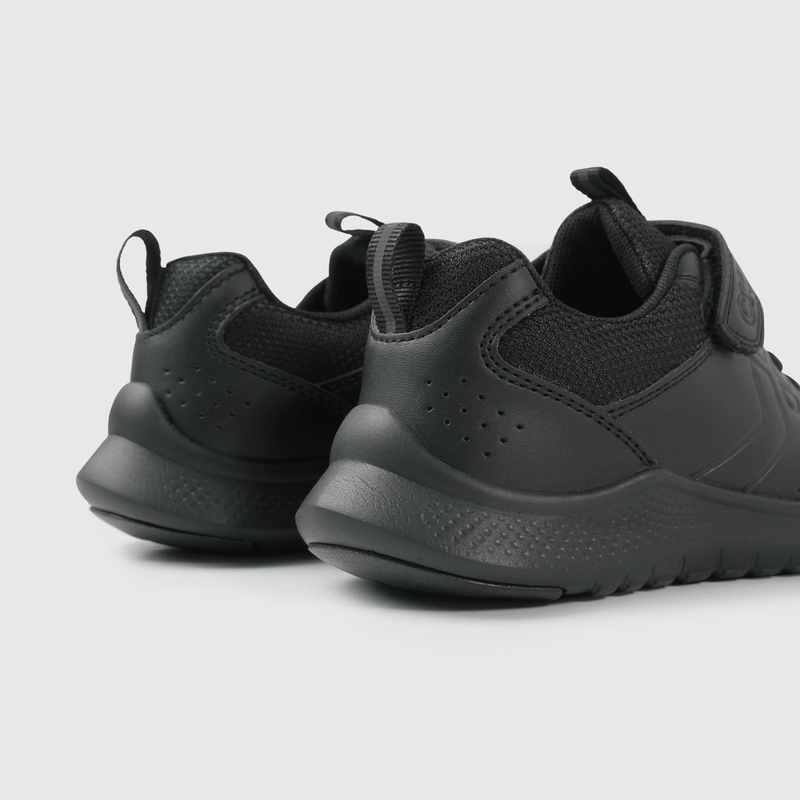 Zapatilla Escolar Negra con Velcro Unisex