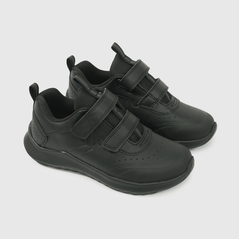Zapatilla Escolar Negra con Velcro Unisex