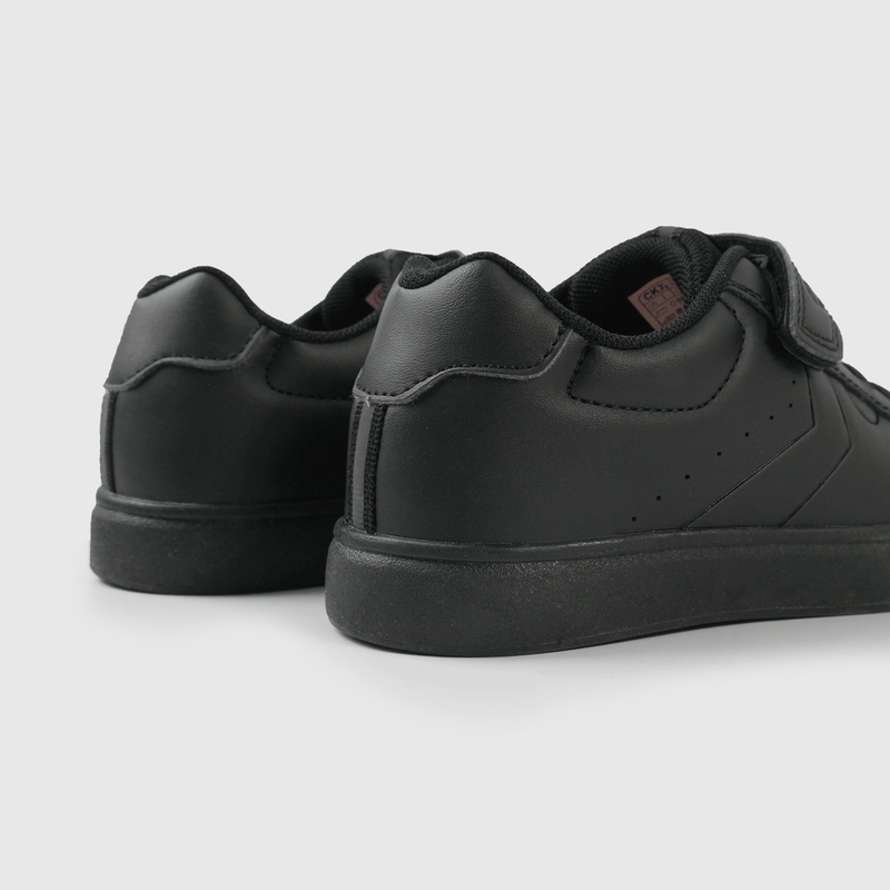 Zapatilla Escolar Negra con Velcro