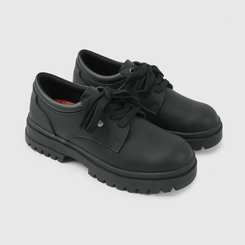 Zapato Escolar Negro de Cuero con Plataforma y Cordones