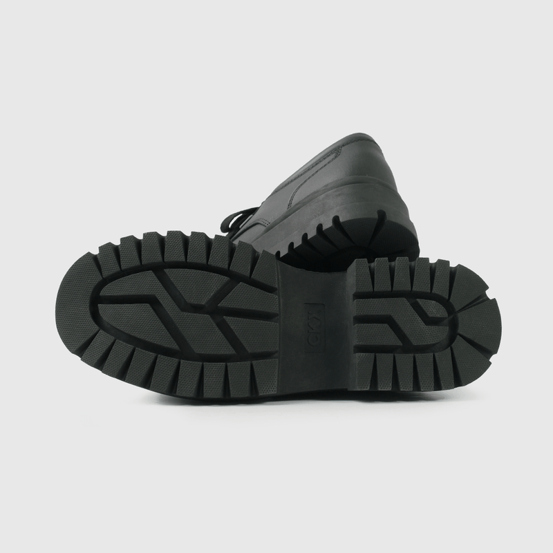 Zapato Escolar Negro de Cuero con Plataforma y Cordones
