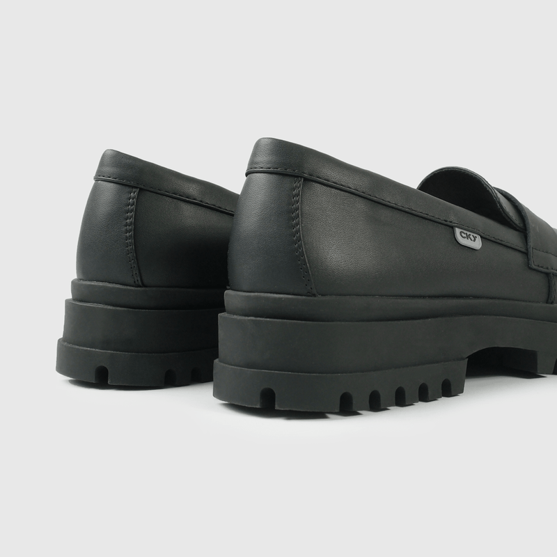 Mocasín Escolar Negro con Plataforma Niña