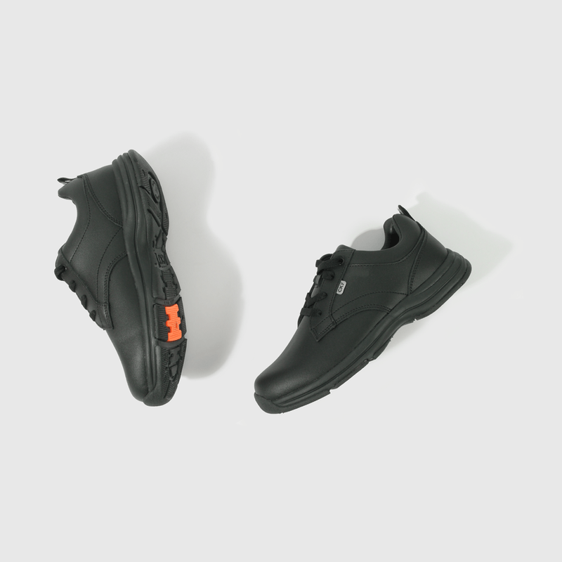 Zapato Escolar Negro de Cuero con Cordón