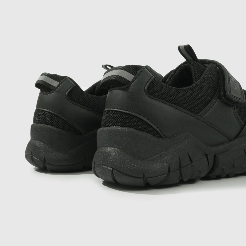 Zapato Escolar Negro con Velcro Niño