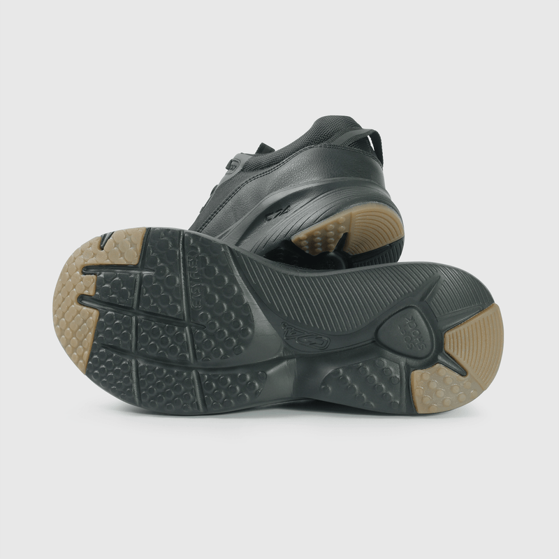 Zapatilla Escolar Negra con Cordón Niño