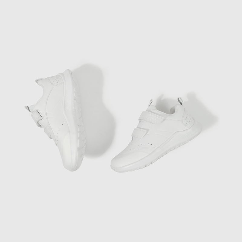 Zapatilla Escolar Blanca con Velcro Unisex