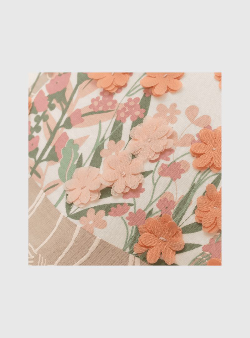 Polera Blanca Flores