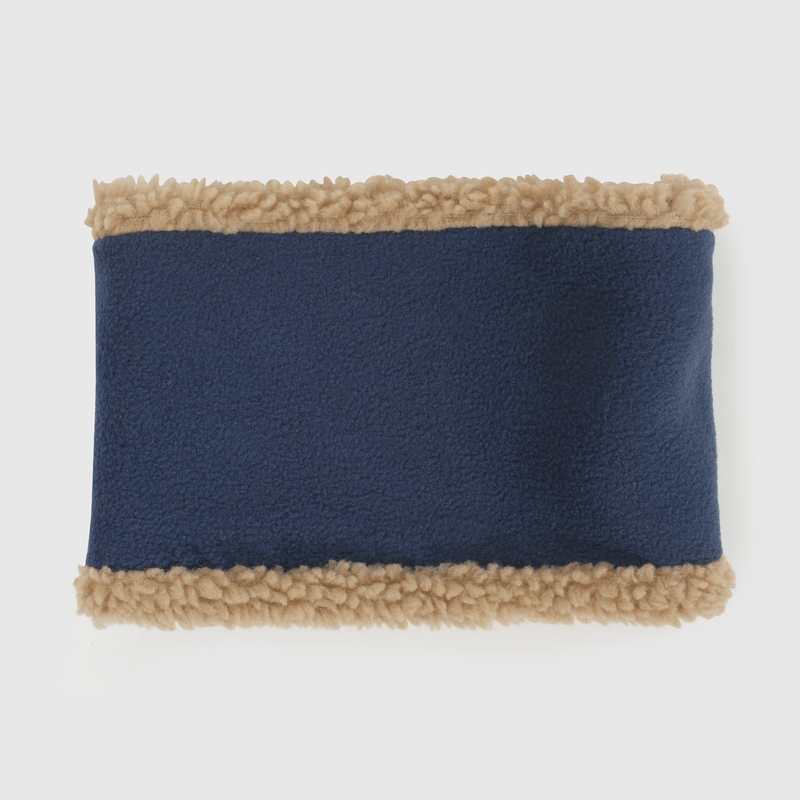 Cuello con Interior de Polar Azul