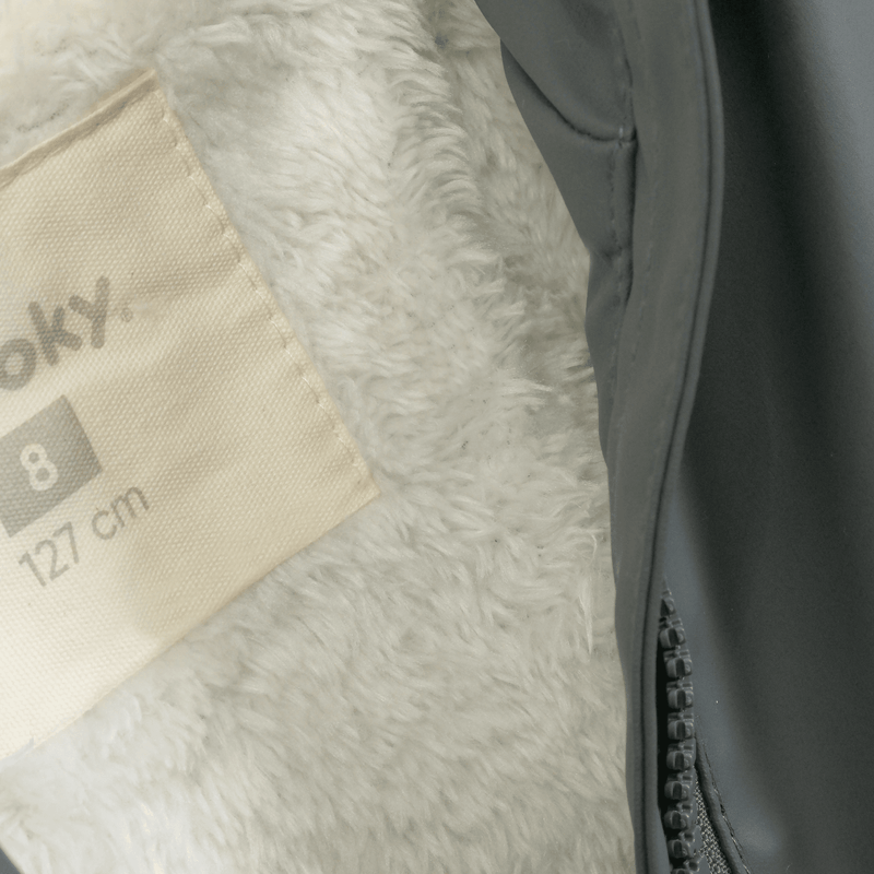 Chaqueta Gris Engomada con Forro de Jersey y Gorro para Niño