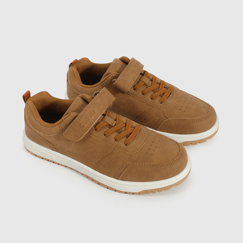 Zapatilla Lifestyle de Niño Café Caña Baja con Velcro y Cordón