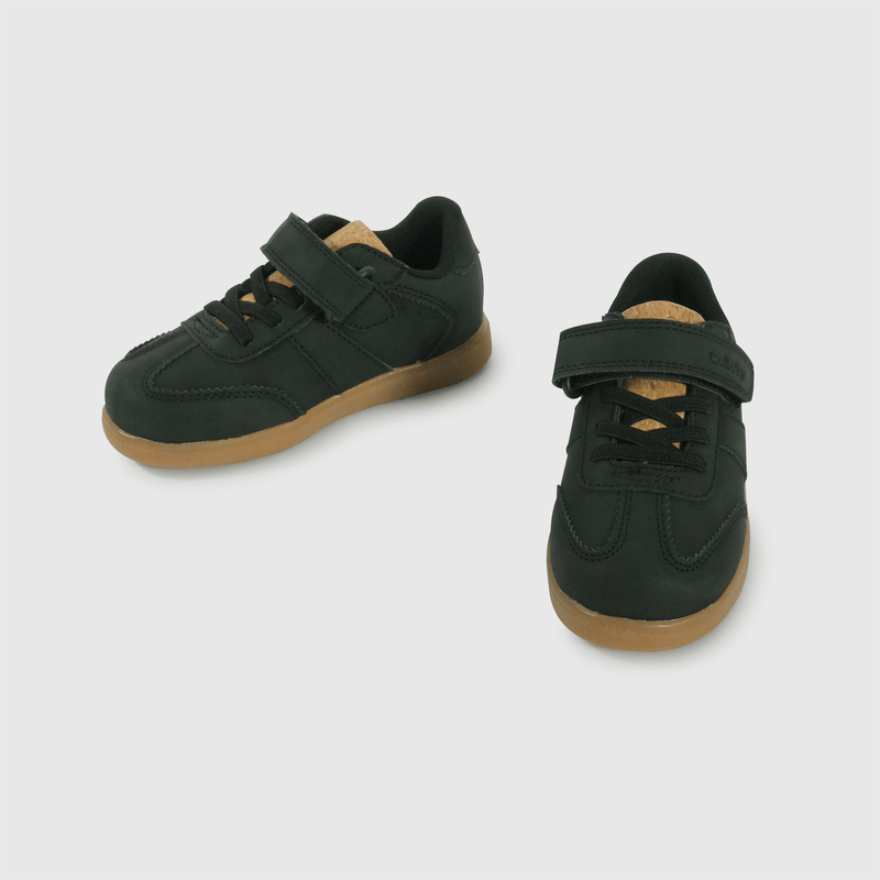Zapatilla Caminante Lifestyle Unisex Negro Caña Baja con Cordón