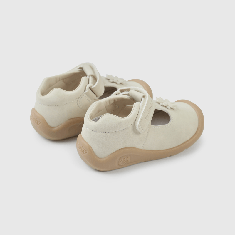 Zapatos cómodos niña color blanco para primeros pasos