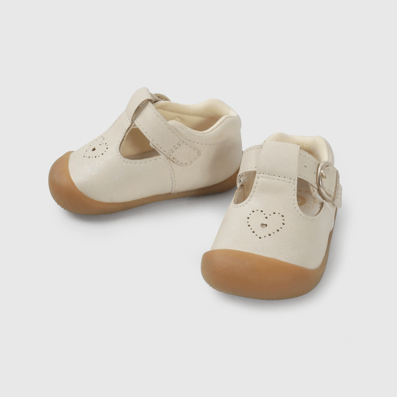 Zapatos dorados para niña, estilo encantador y cómodo