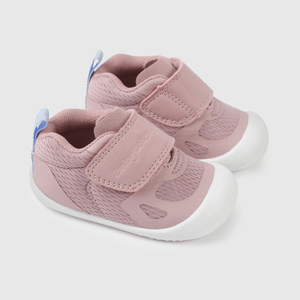 Zapatilla niña morada para gateadores, comodidad y estilo
