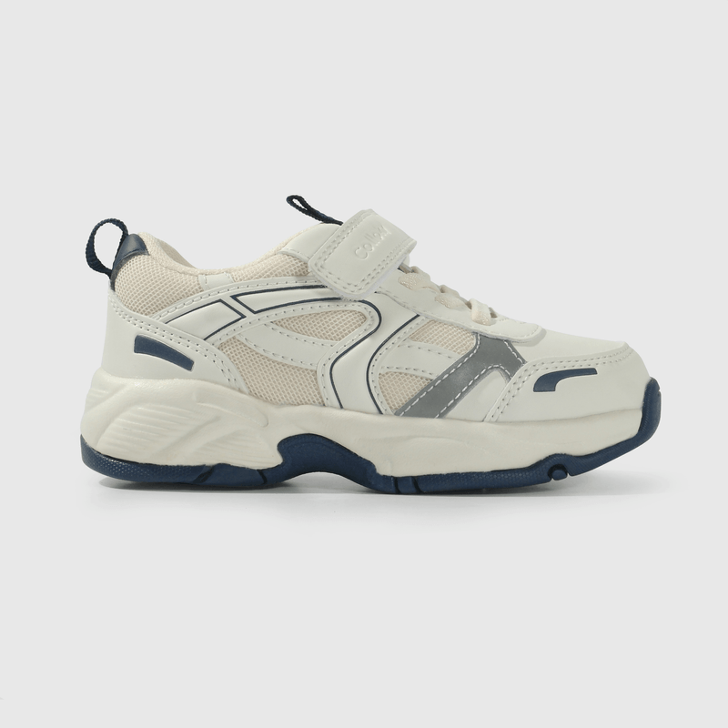 Zapatilla blanca para niño, comodidad y estilo