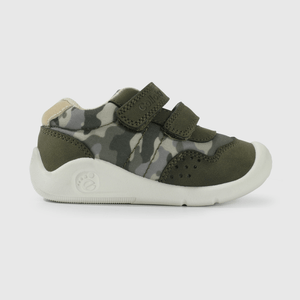 Zapatilla verde para niño, comodidad y estilo