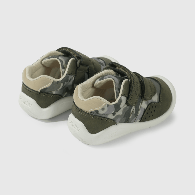 Zapatilla verde para niño, comodidad y estilo