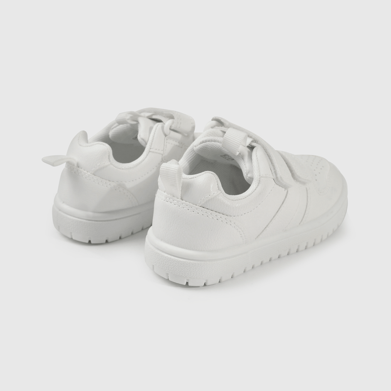 Zapatilla blanca para niños, comodidad y estilo